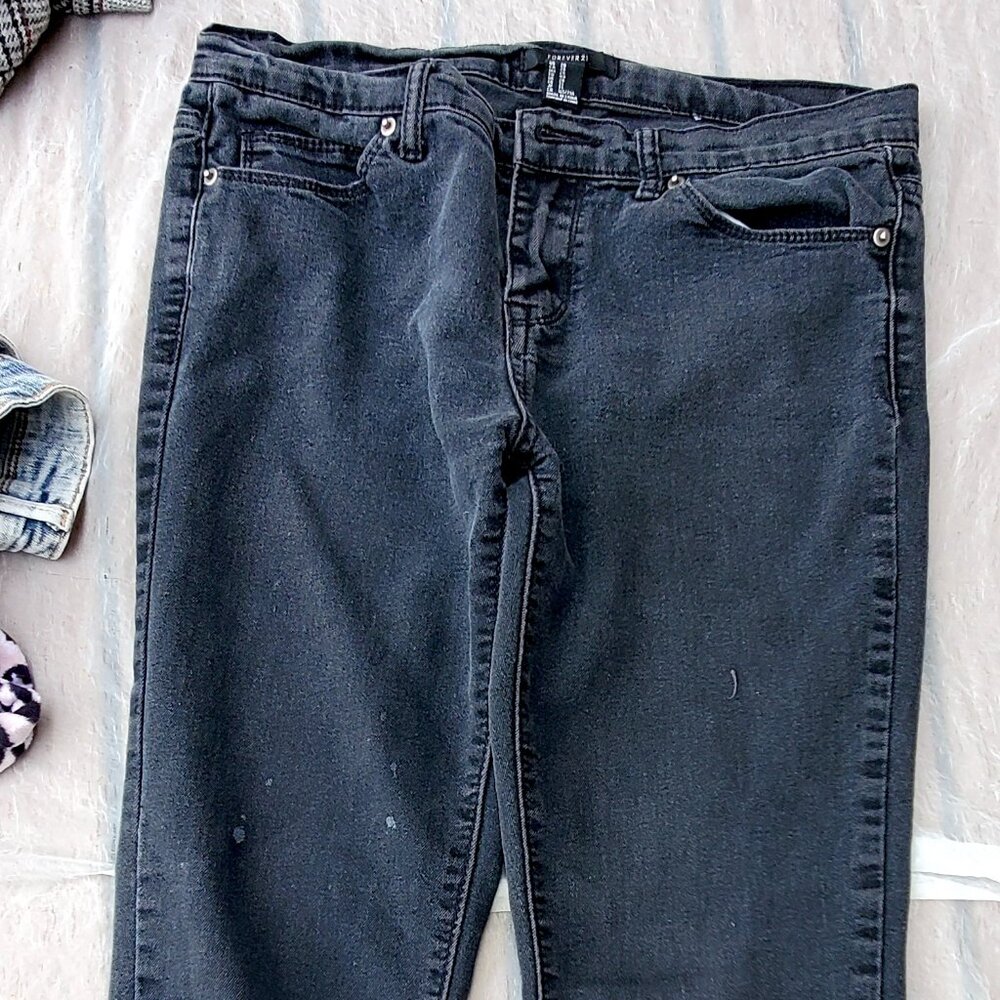 Plain black skinny jeans